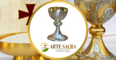 calice liturgico romanico in argento con nodo centrale