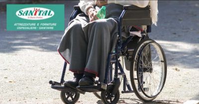 occasione noleggio carrozzine disabili aprilia offerta vendita sedie a rotelle nettuno