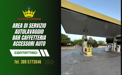 stazione di servizio con accessori per auto